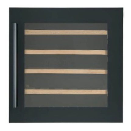 מקרר יין JUNO JWC36BI בנוי עם זכוכית פילטר ומדפי עץ