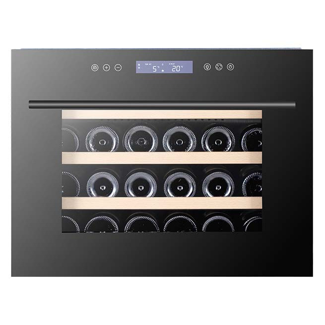 fratelli frrf yc55b product מקרר יין בנוי Fratelli FRRF-YC55B עם חזית שחורה ומדפי עץ